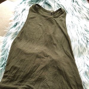 LULULEMON MESH TANK SIZE 8